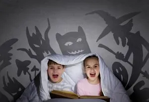 Cemetery Garlands - Scary Campfire Stories for Kids