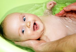 baby bath procedure