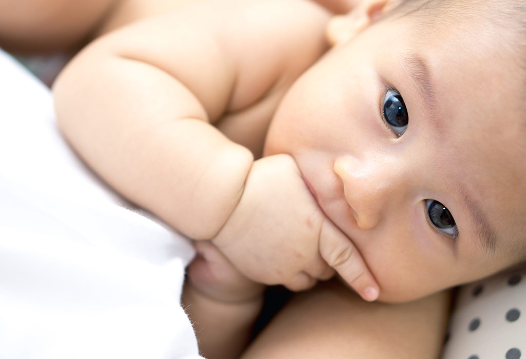 Signs That Indicate That Your Baby Is Hungry