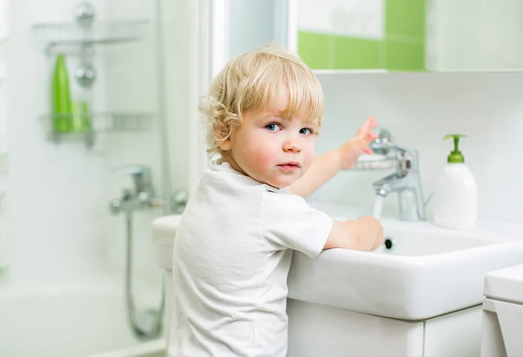 kid washing hands
