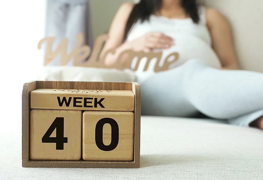 Pregnant woman with 40 weeks calendar