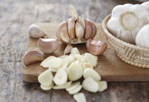 Garlic for sore throat