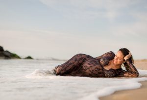 Beach Maternity Photoshoot
