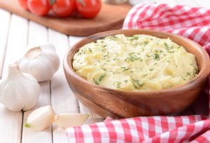 GARLIC MASHED POTATOES