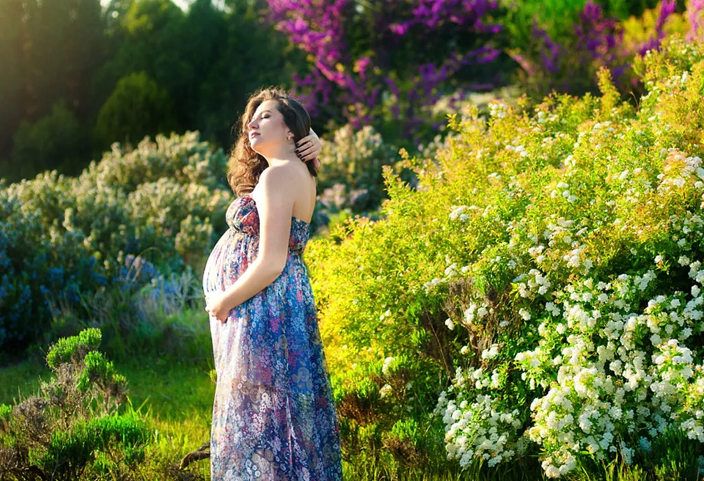 Nature Maternity Photoshoot