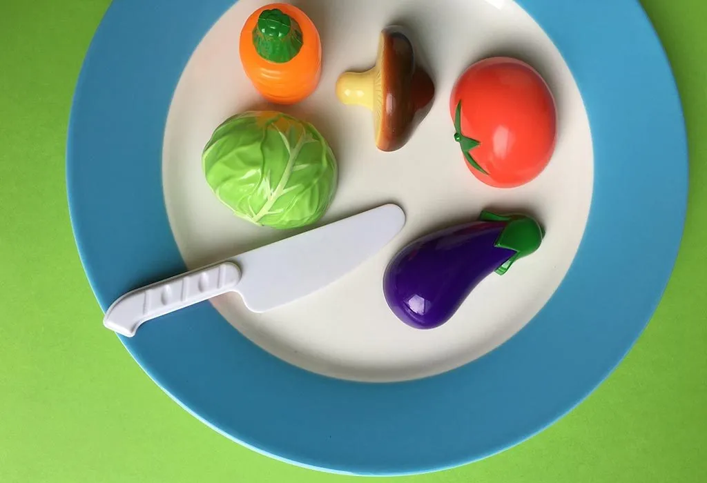VEGETABLE TOY SET
