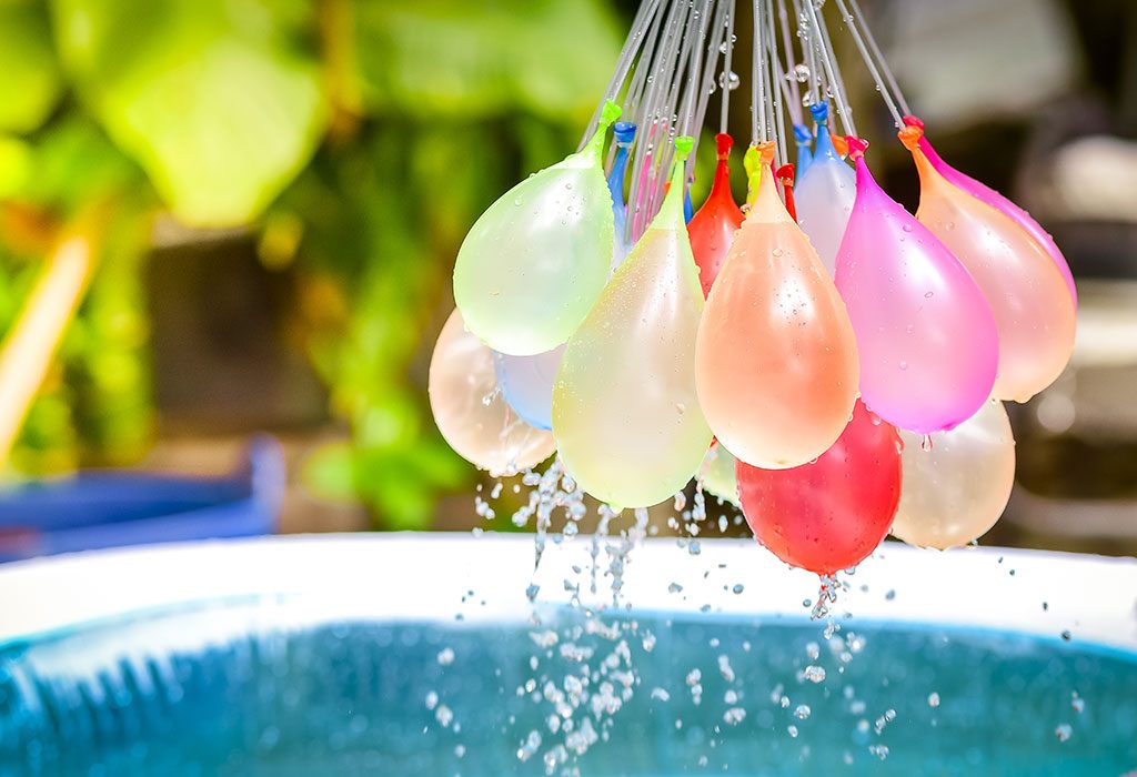 COLOURFUL WATER BALLOONS