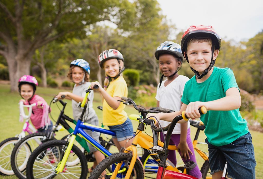 kids on cycle