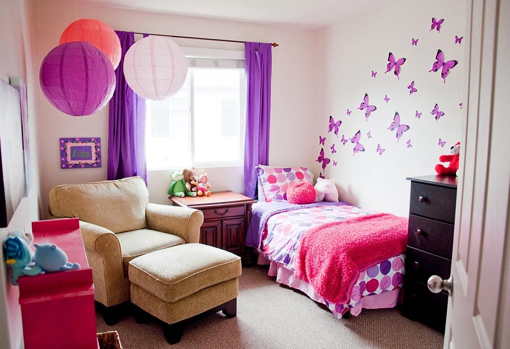 little girls pink bedroom