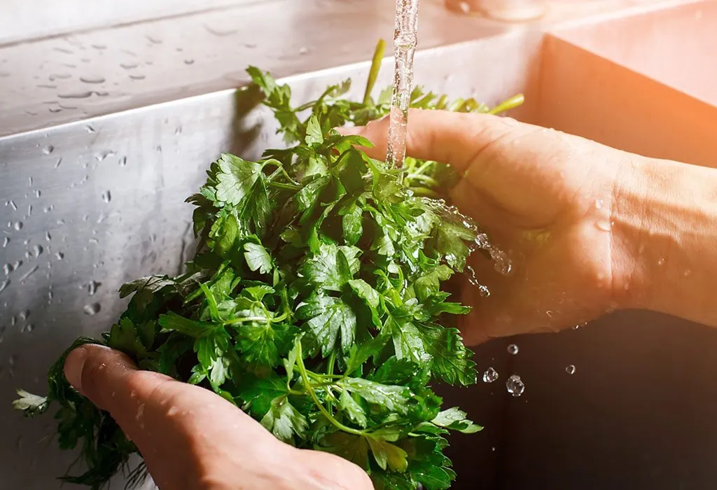 Washing parsley