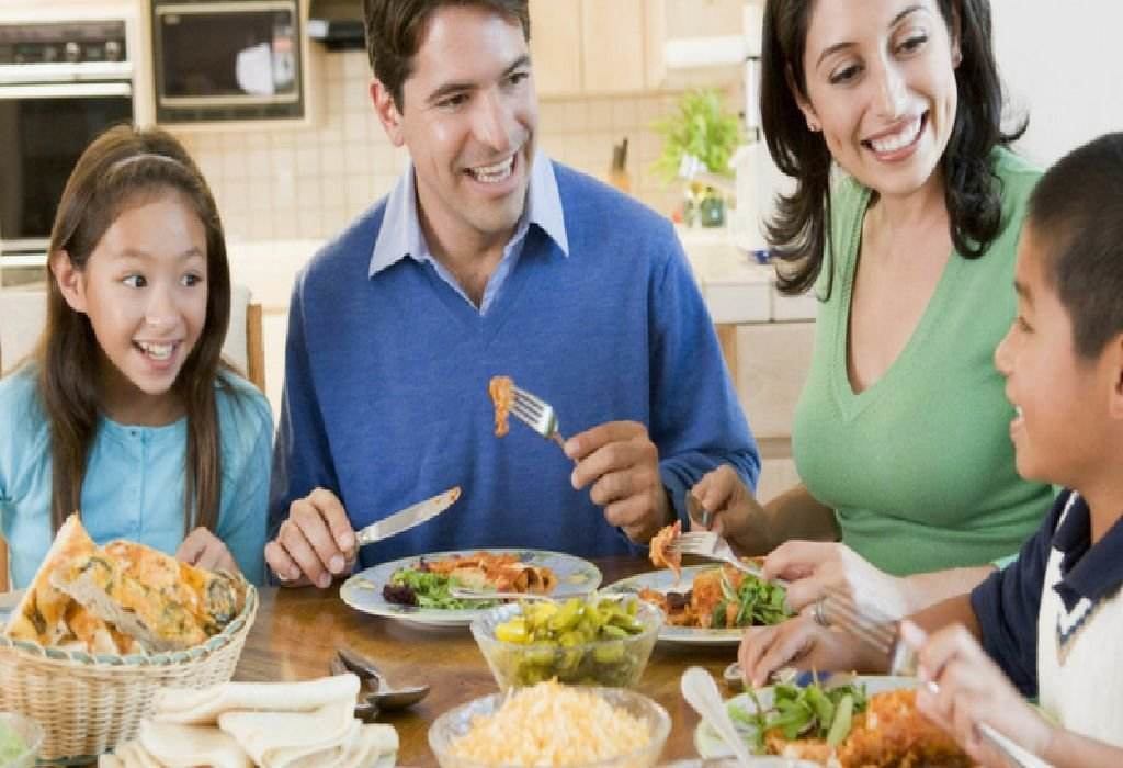 Family dinner fuck