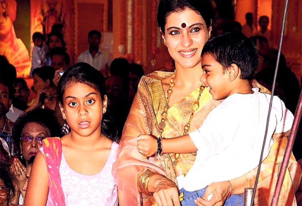 Rani Mukharji with her kid