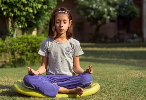 Paint and Sing Along to Yoga