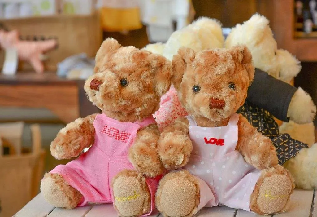 Soft Toys & Dolls