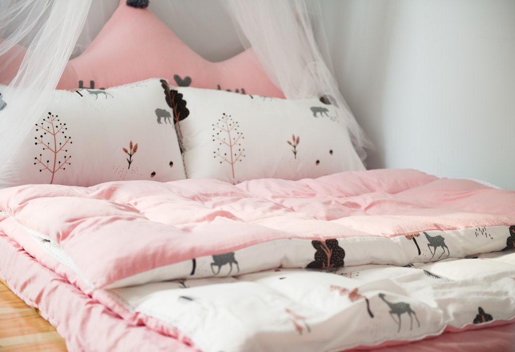 pink baby bedroom