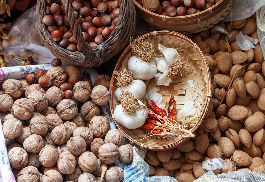 Bawang putih dengan kacang