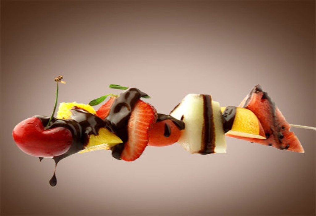 Fruit Kebabs With Chocolate Syrup