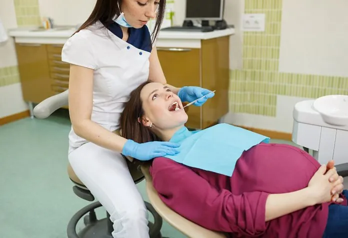 दंतवैद्यांची भेट