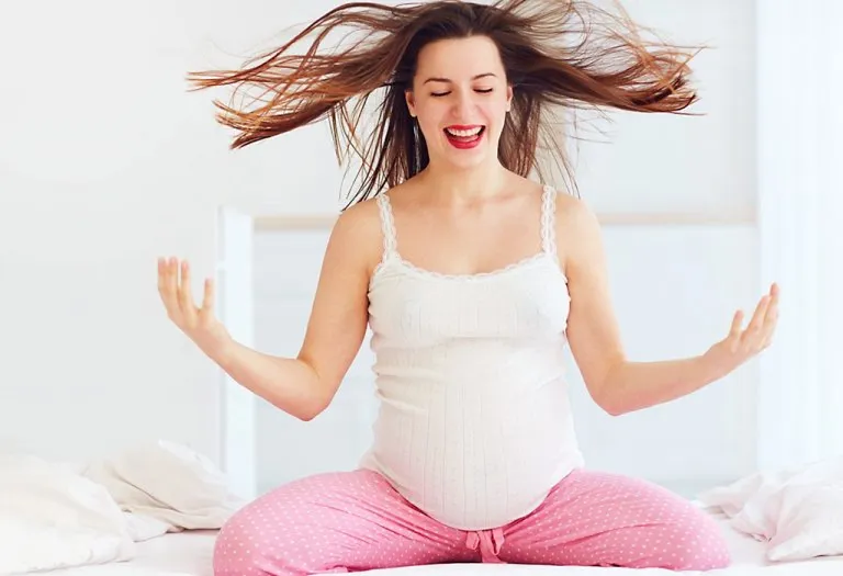 20 Effective Tips on How to Be Happy During Pregnancy