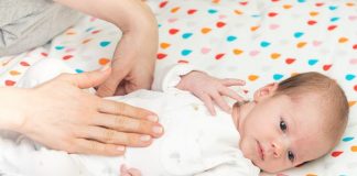 शिशुओं में दस्त के लिए 15 घरेलू इलाज