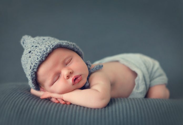 नवजात शिशु की नींद (0 - 3 महीने) के विषय में मूल बातें