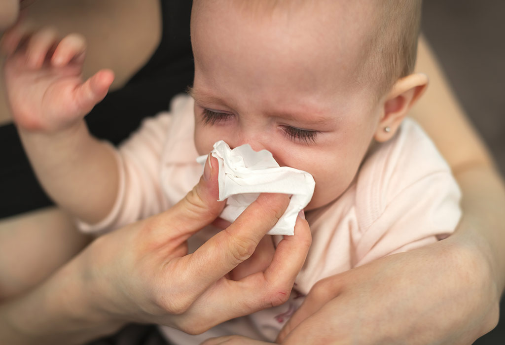 using a bulb syringe on baby