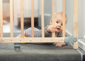 घर को बेबी प्रूफ बनाने की चेक लिस्ट घर को बेबी प्रूफ बनाने की चेक लिस्ट