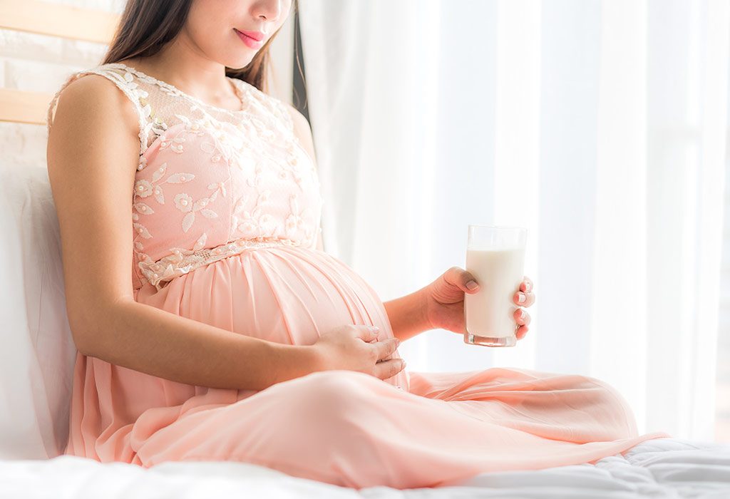 Consuming Milk in Pregnancy – Types, Benefits & Tips