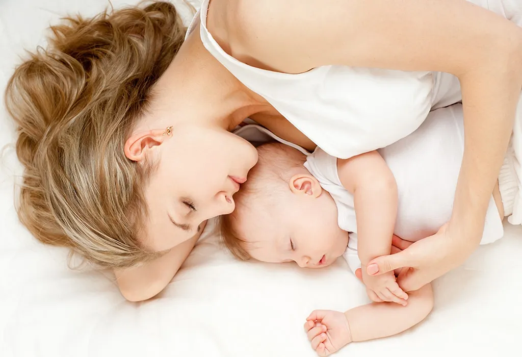 Baby sleep with top mother