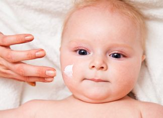 শিশুর ত্বকের যত্ন - আপনার শিশুর ত্বক স্বাস্থ্যকর রাখার সহজ উপায়