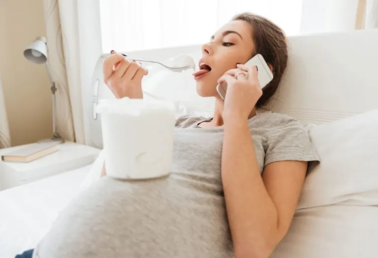 Food Cravings and Aversions During Pregnancy