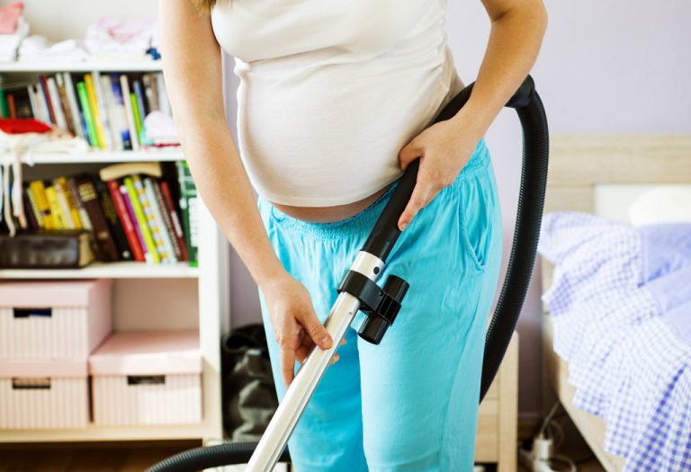 Household Work During Pregnancy – What to Do and What to Avoid