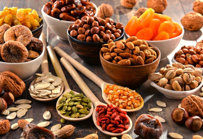 Eating dry fruits in pregnancy