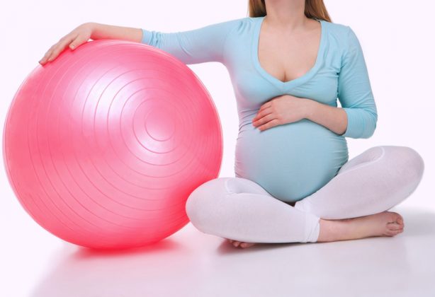 How To Use Birth Ball During Pregnancy & Labour