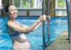 गर्भावस्था के दौरान तैरना