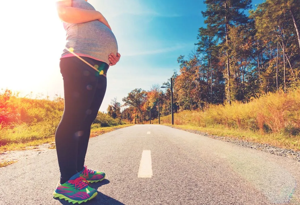 How Much Walking on the Treadmill Is Safe While Pregnant?