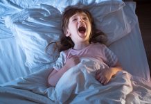 टॉडलर्स और बच्चों में रात में डरने की समस्या - कारण, लक्षण और इलाज