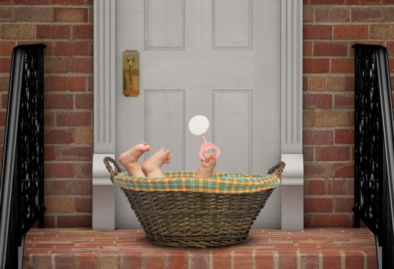 Home Birth - Pros, Cons and How to Do It