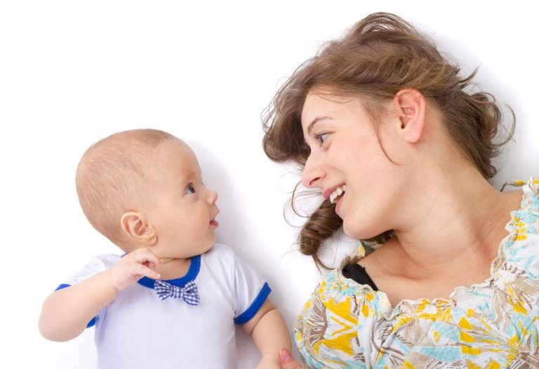 Baby Sign Language: How to Teach, When to Start, & Benefits