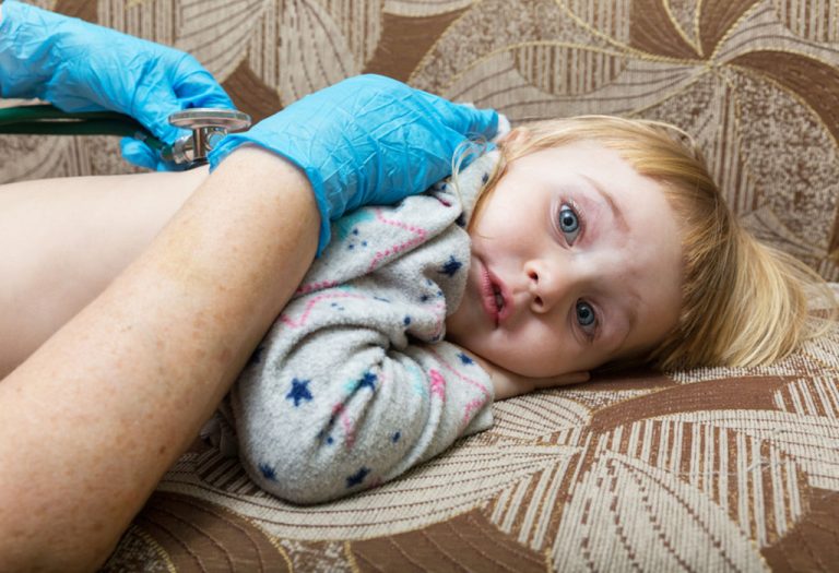 Pneumonia In Infants: Causes, Symptoms & Remedies