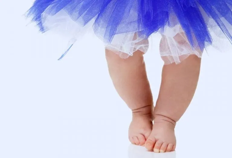 Bowed Legs in Babies - Causes, Diagnosis and Treatment