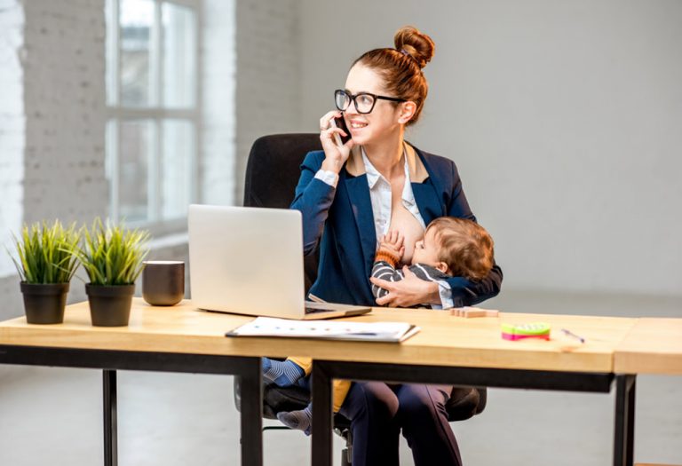 Breastfeeding as a Working Mom: Balance Work & Nursing