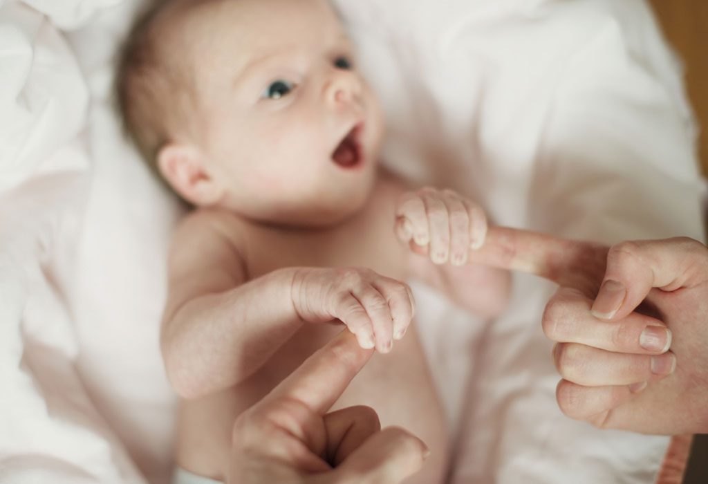 8 Common Newborn Baby Reflexes
