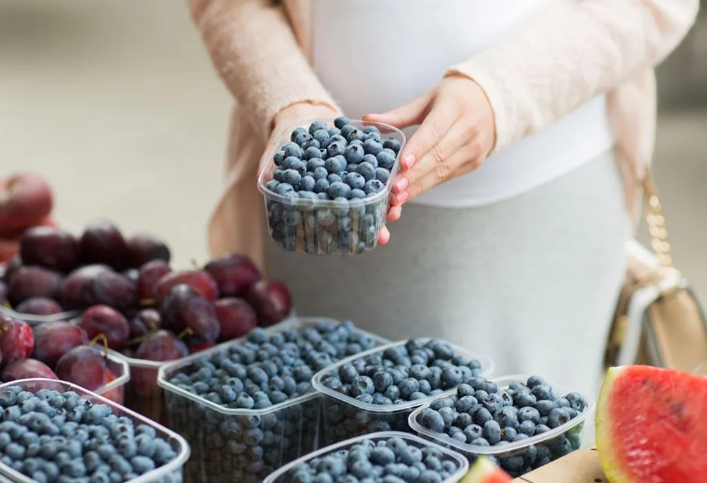 Eating Blueberries During Pregnancy
