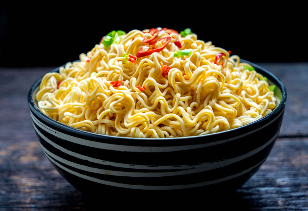 Gli spaghetti istantanei sono un alimento sano da mangiare durante la gravidanza?