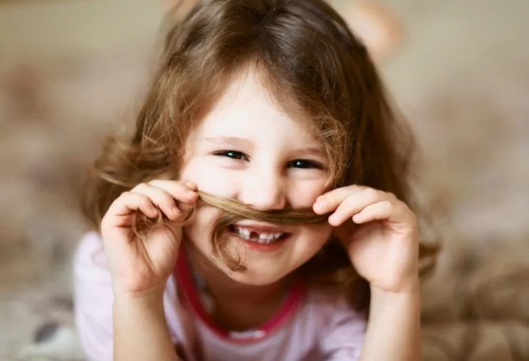 When Do Kids Start Losing Teeth - Age, Chart & More