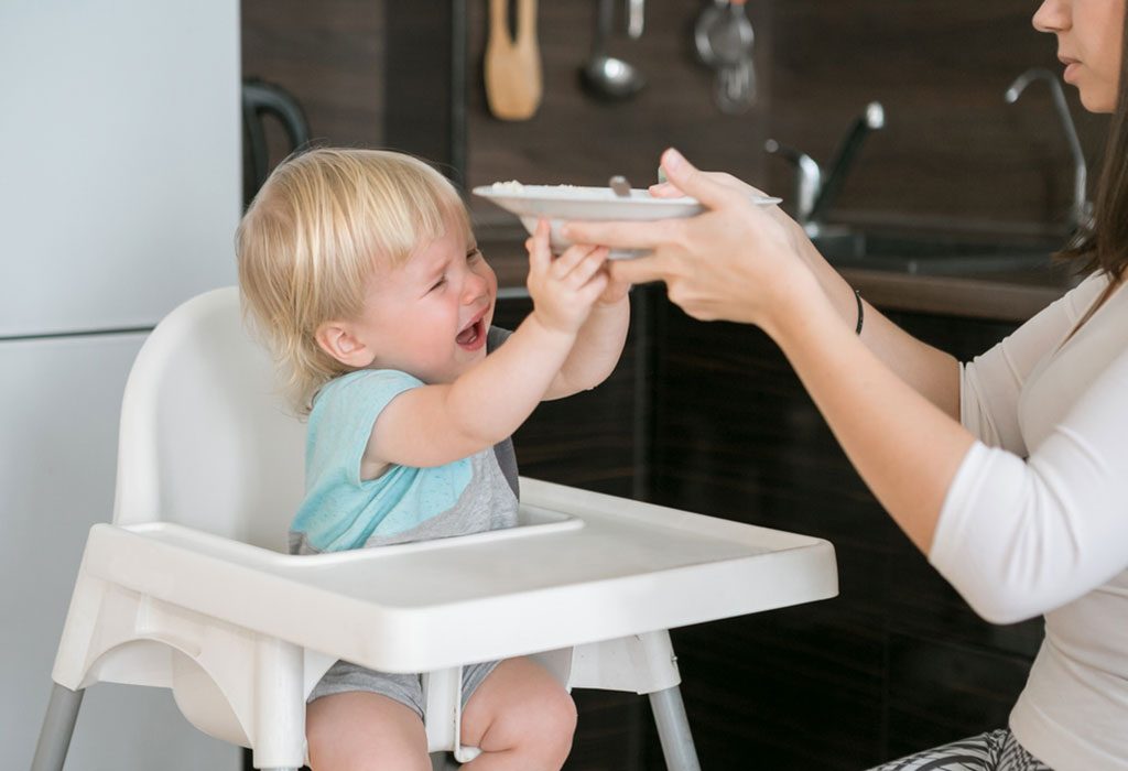 baby refuses spoon