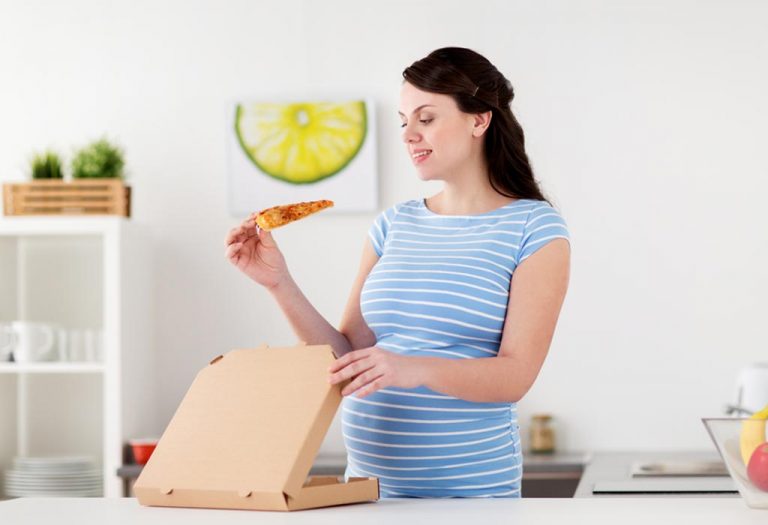 Eating Pizza During Pregnancy - Is It Harmful?