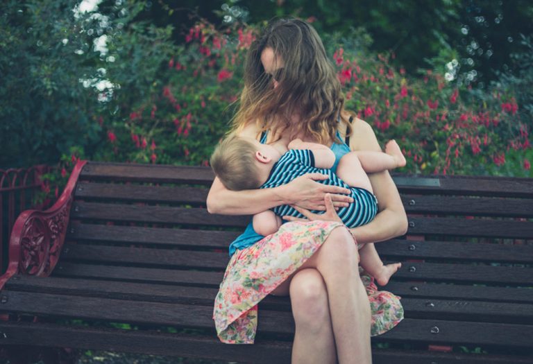 Breastfeeding in Public - Guidelines for New Moms