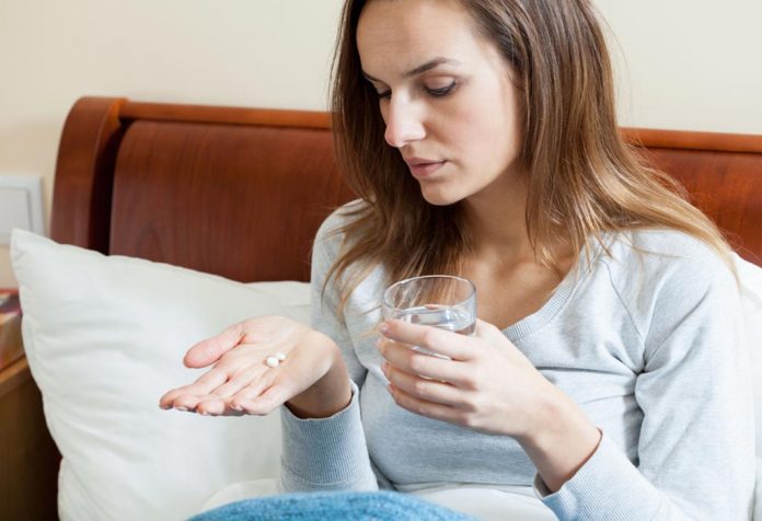 क्या ब्रेस्टफीडिंग के दौरान सर्दी-जुकाम की दवा लेना सही है?